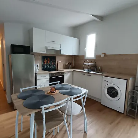Apartment La Falaise - Quiet T3 With Private Parking *